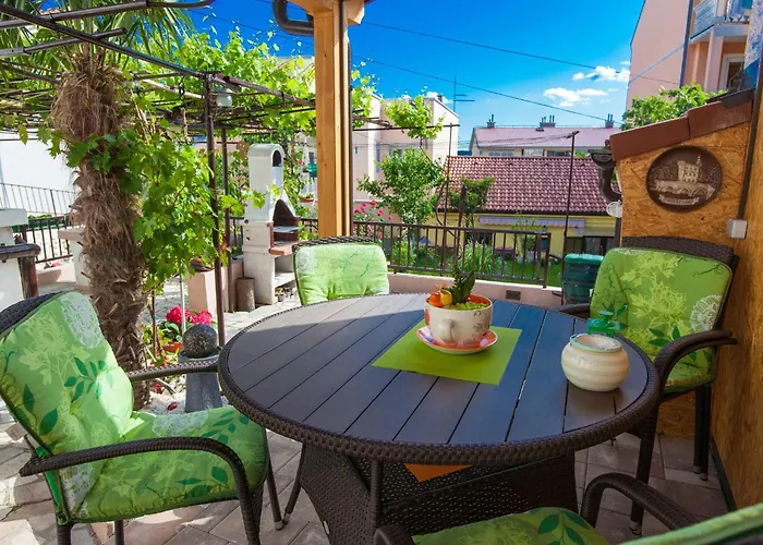 Cozy Coastal Stay, Crikvenica