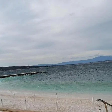 Cozy Coastal Stay, *