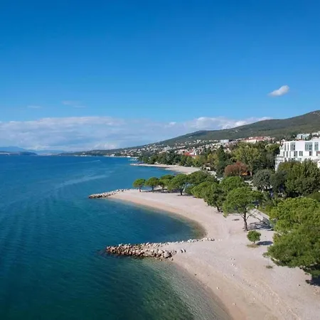 House With Covered Terrace And Garden * Crikvenica