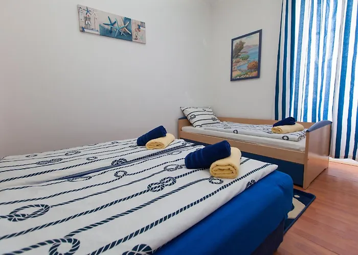 Cozy Coastal Stay, Vikendica Crikvenica